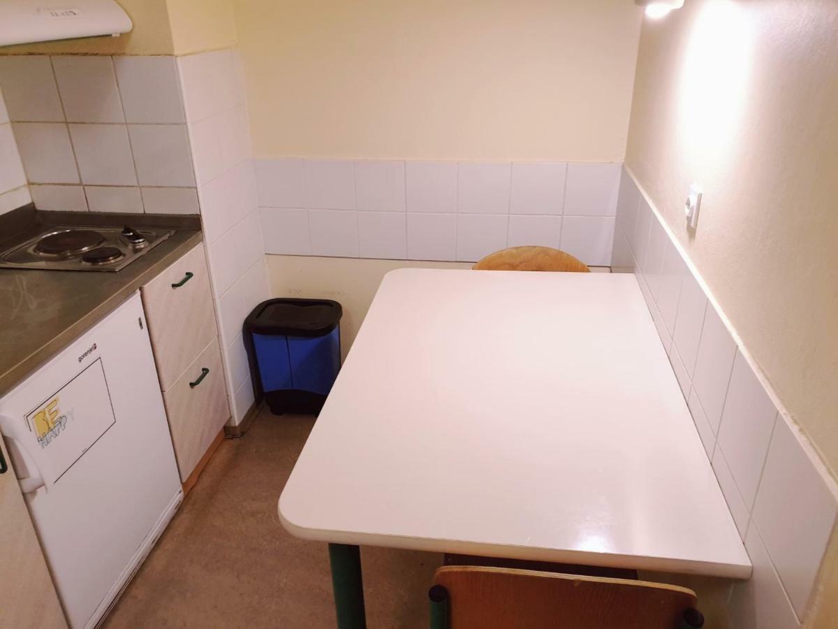 Summer Residence Hostel Ljubljana Bagian luar foto